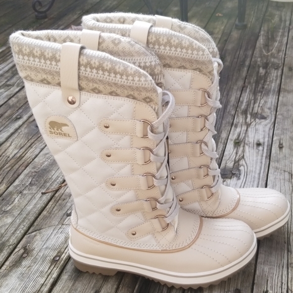 sorel holiday boot